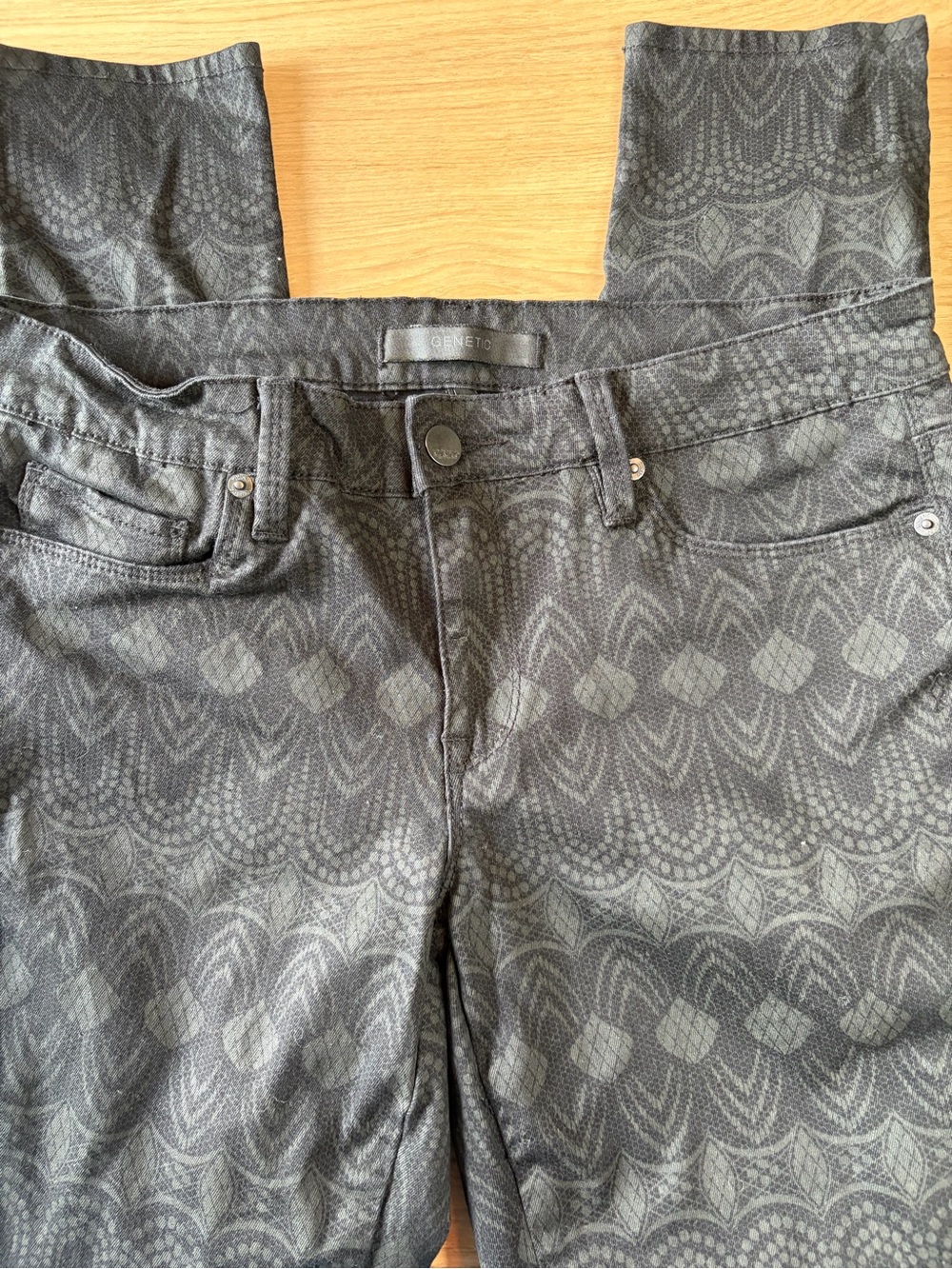 GENETIC Los Angeles Shya Printed Lace Pattern Skinny Jeans Size 30 Black Grey